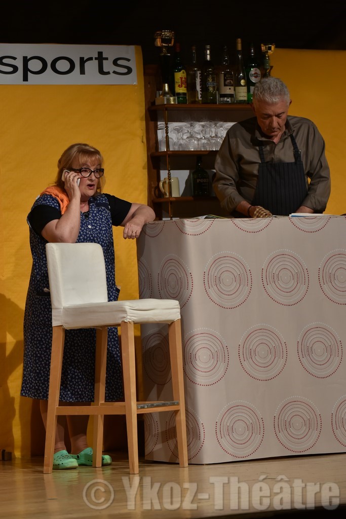 Café des Sports, les images